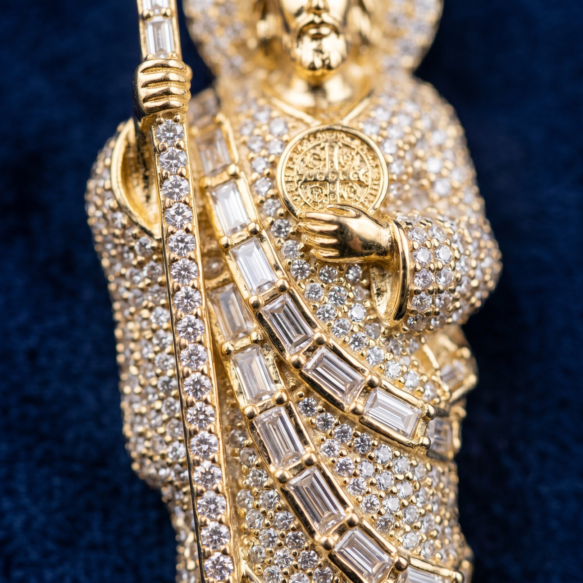 Sanctum Radiance Moissanite Icon Pendant