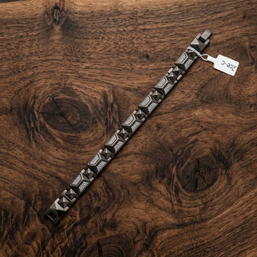 The Apex Geometric Link Bracelet