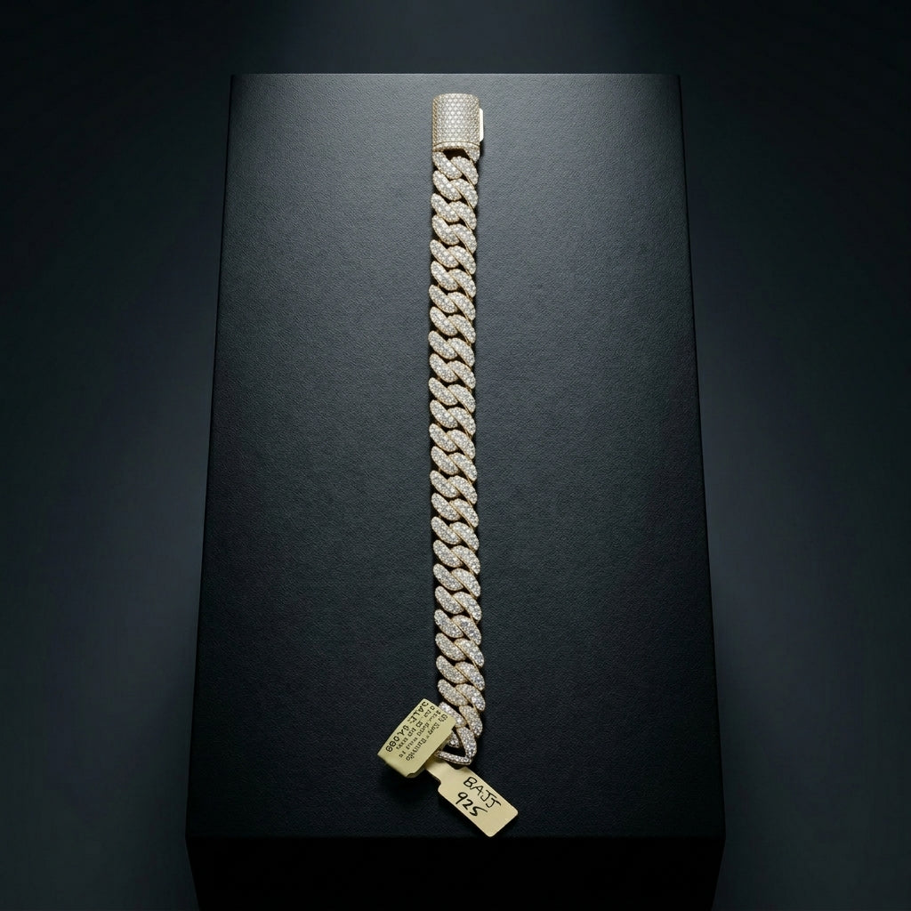 The iced Miami Cuban Link Bracelet in Sterling Silver