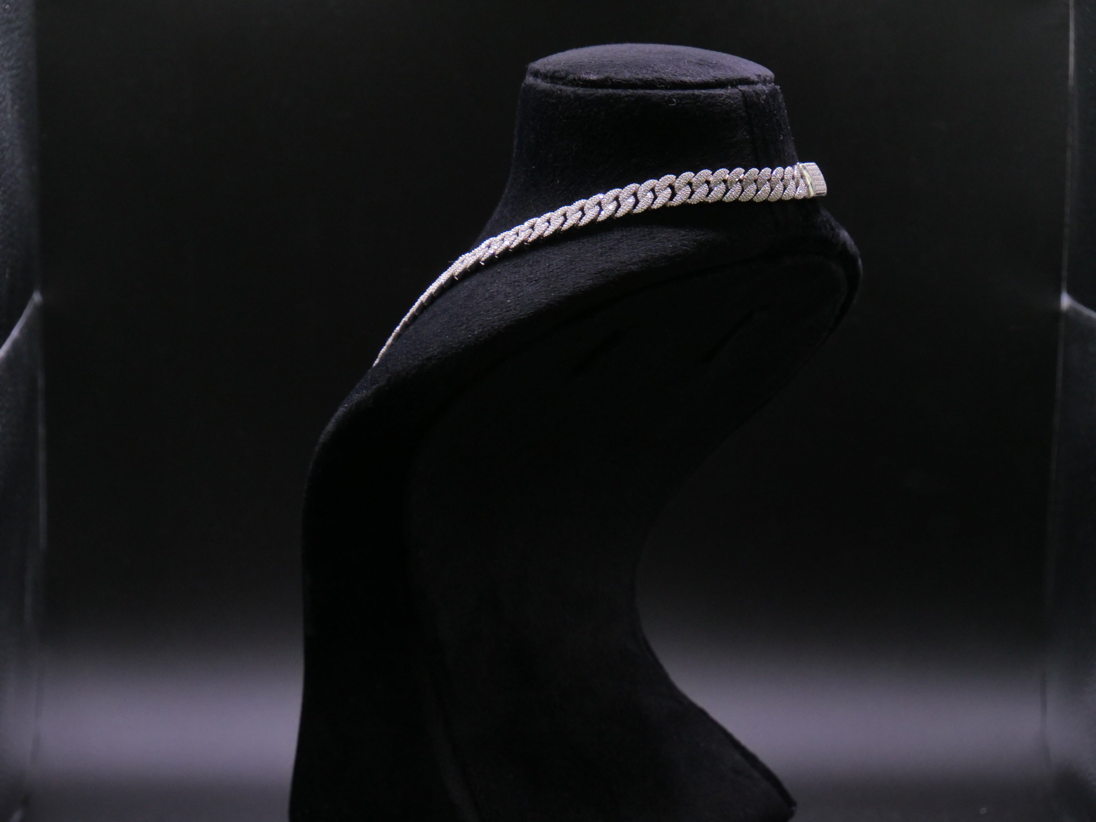 Heavyweight Iced Out Cuban Link Chain In White Gold With Full Pavé CZ Setting