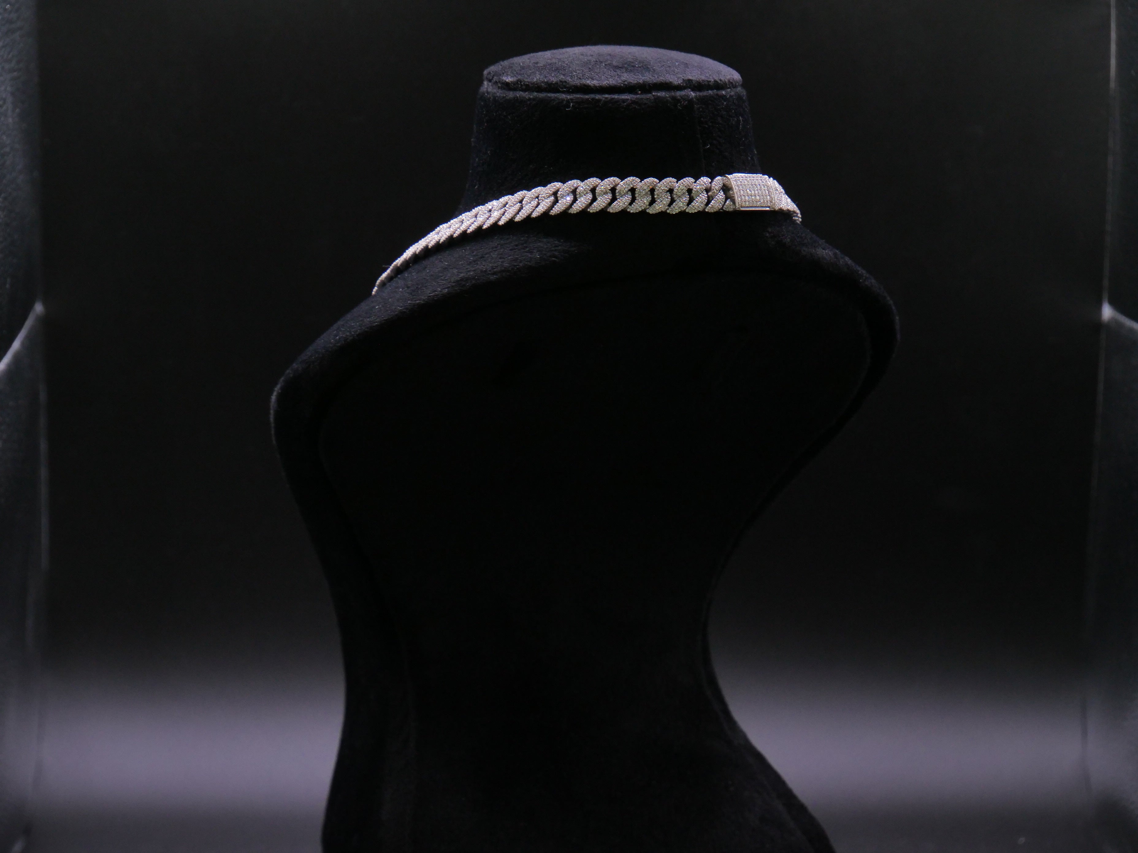 Heavyweight Iced Out Cuban Link Chain In White Gold With Full Pavé CZ Setting