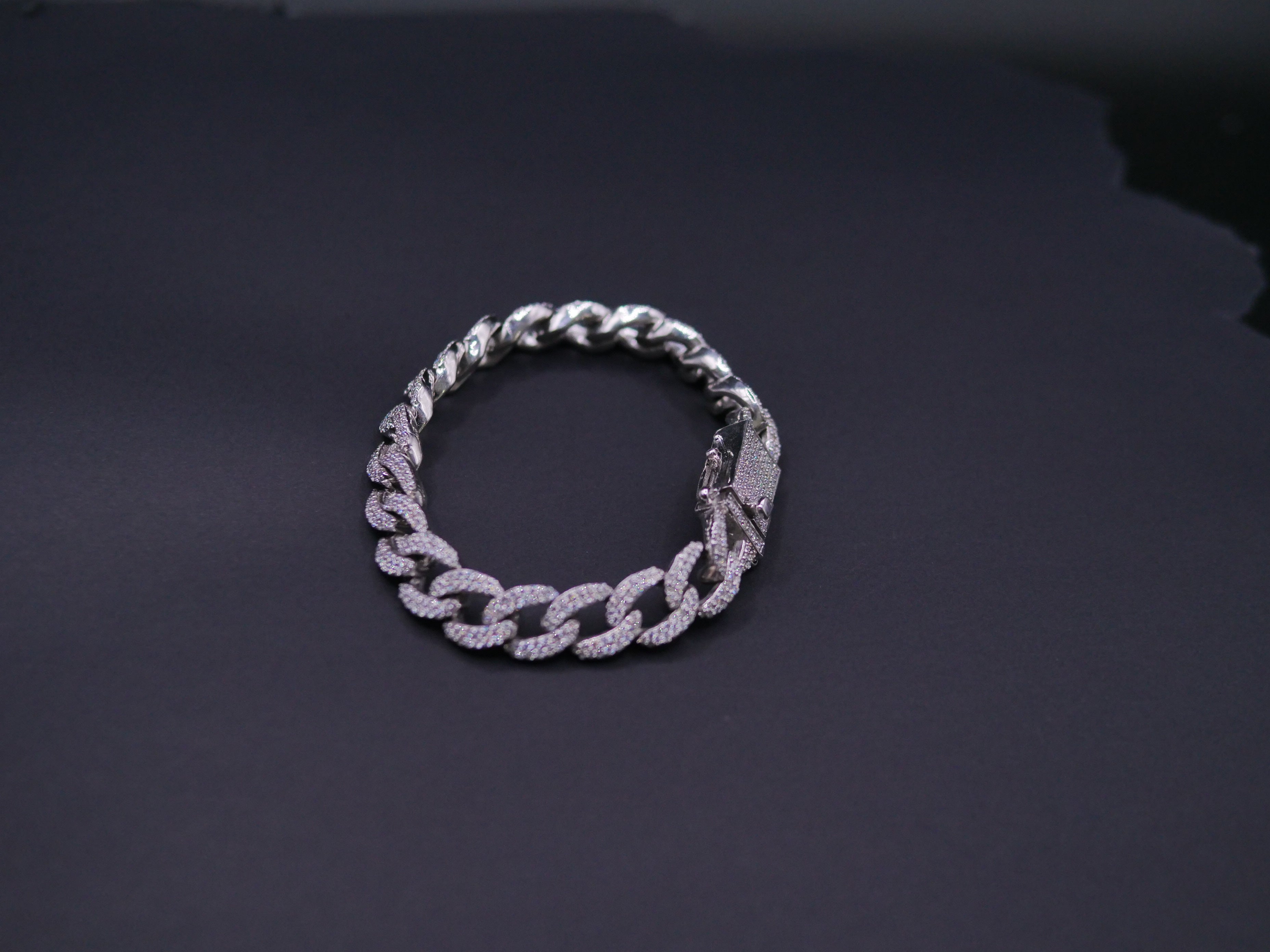Oval Pavé Link Chain Necklace In White Gold With Full CZ Stone Setting
