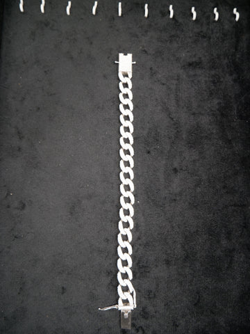 Textured Cuban Curb Link Bracelet In Polished White Gold