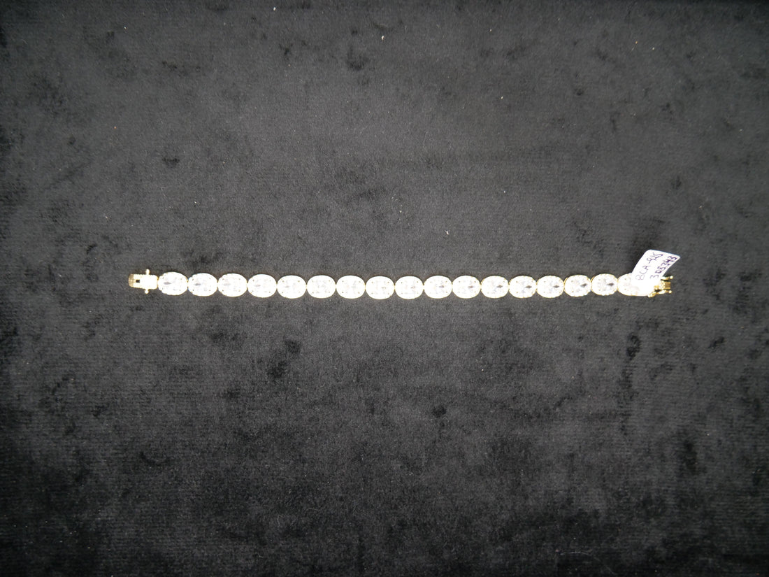Radiant Oval-Cut Halo Diamond Tennis Bracelet In Gold
