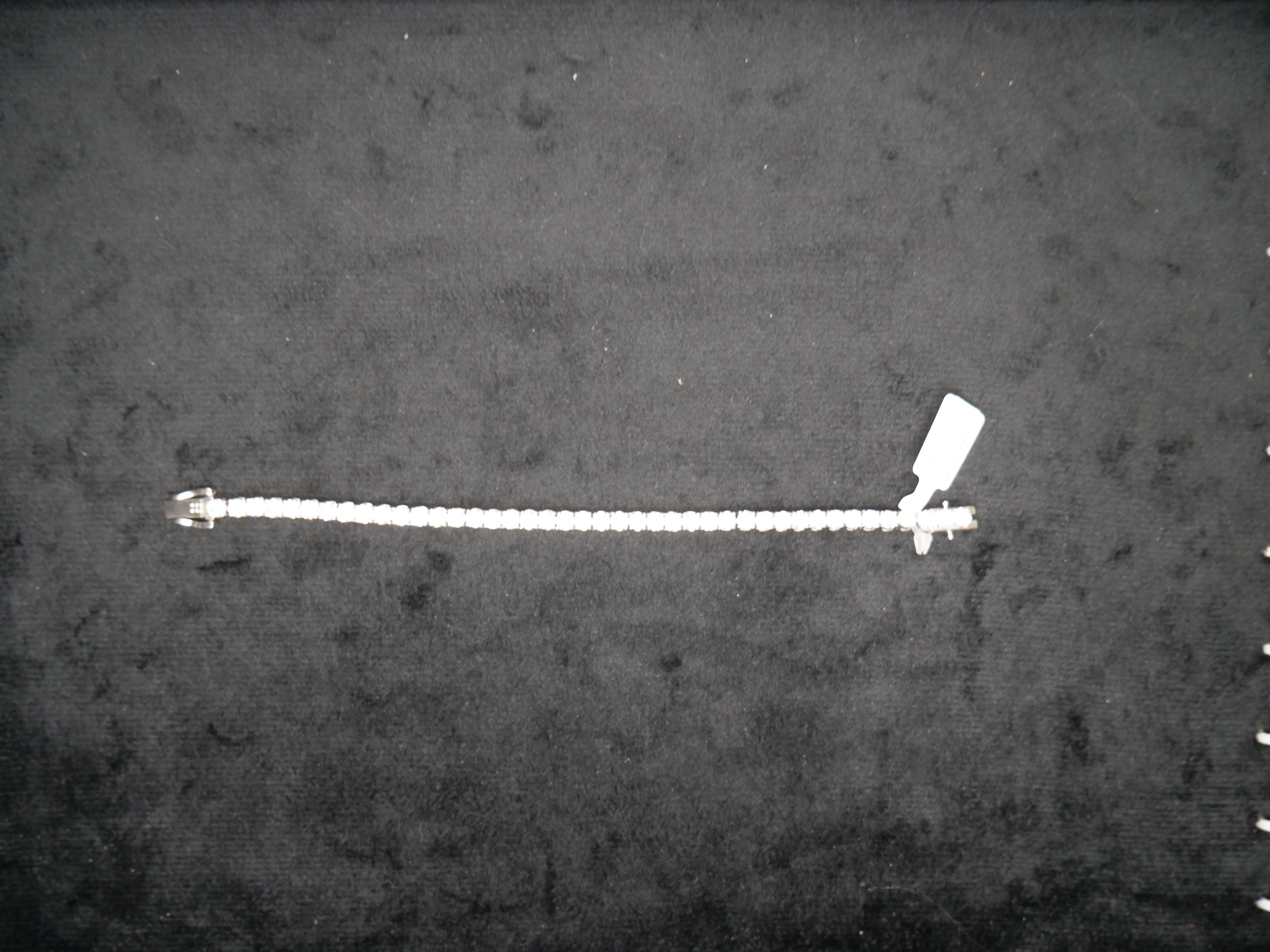 Classic Round-Cut Diamond Tennis Bracelet In White Gold