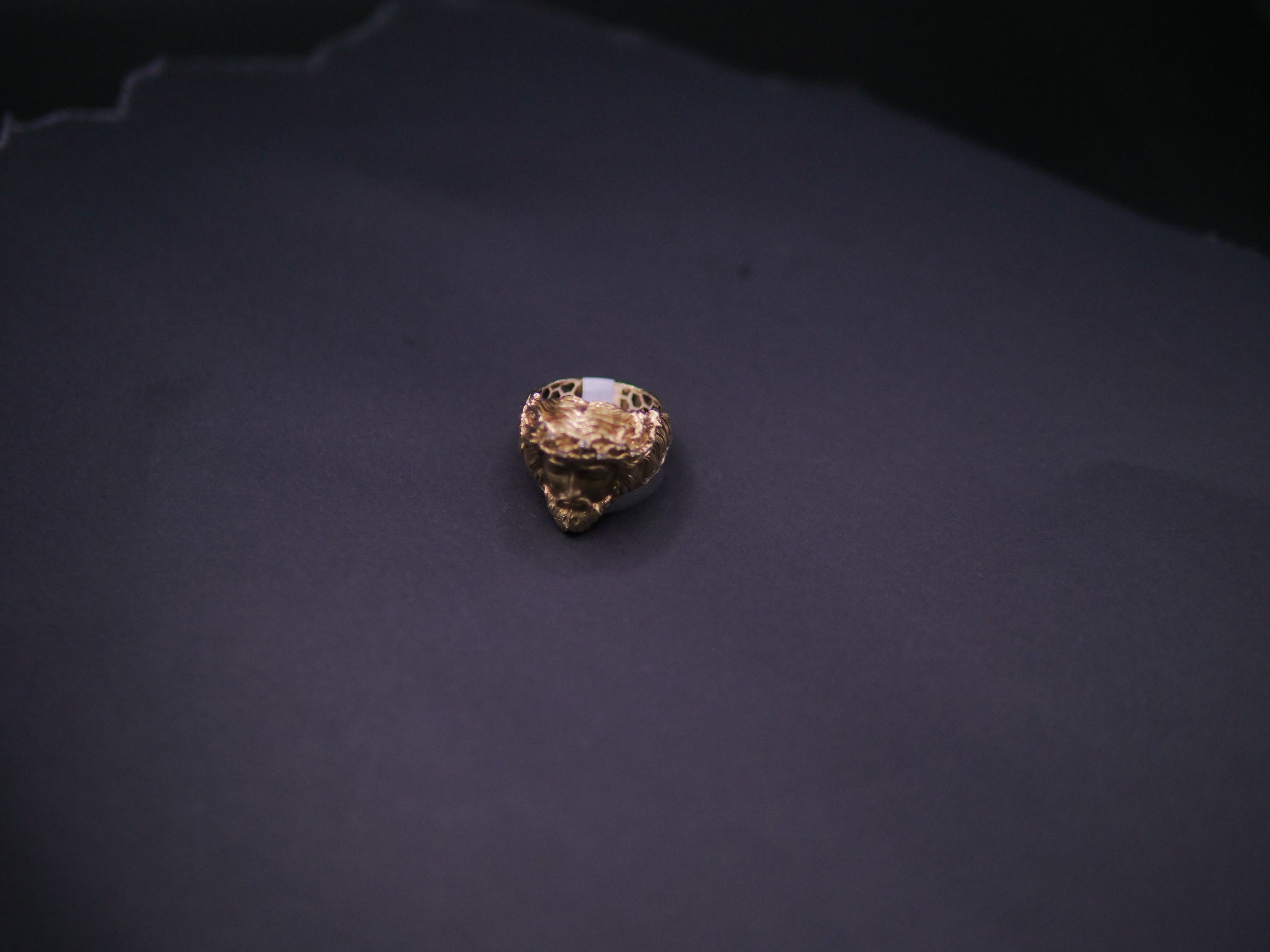 3D Sculpted Roaring Lion Head Statement Ring In 18K Gold