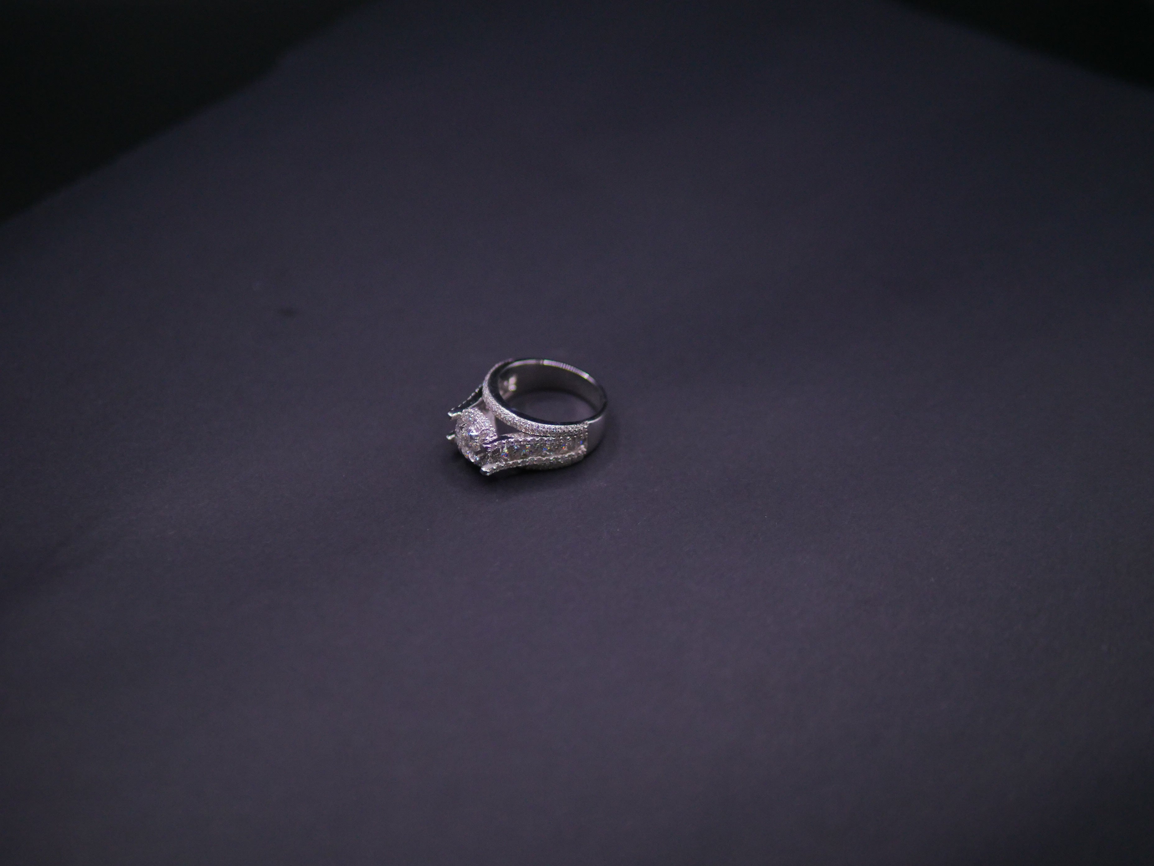 Round Brilliant Halo Engagement Ring With Split Pavé Shank In White Gold