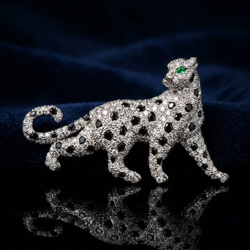 Silver Panther Brooch – Nocturne Moissanite Pin with Stone-Set Detailing