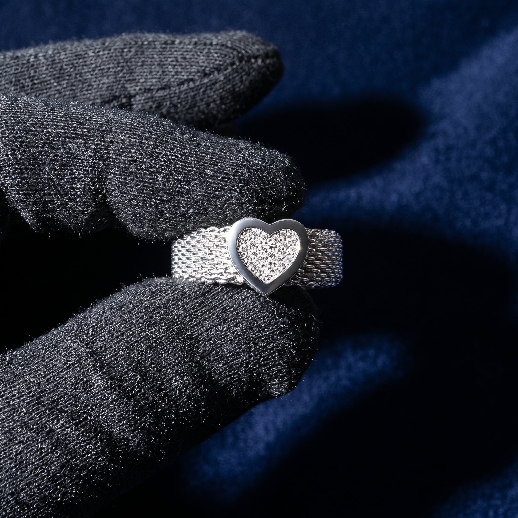 Éclat Amour Mesh Heart Ring