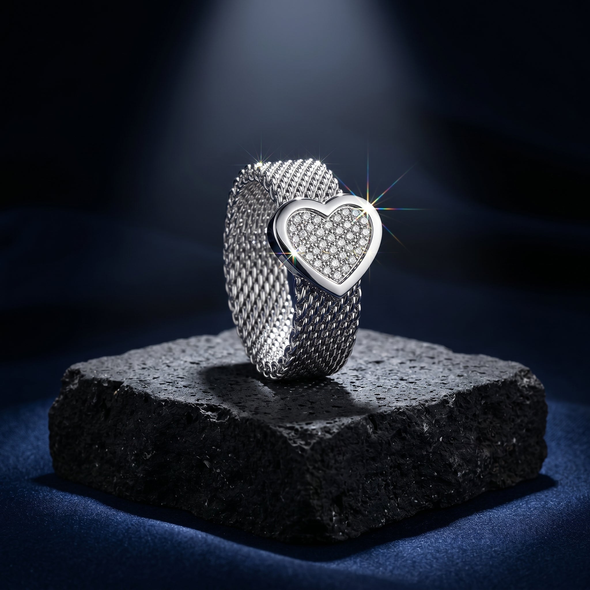 Éclat Amour Mesh Heart Ring