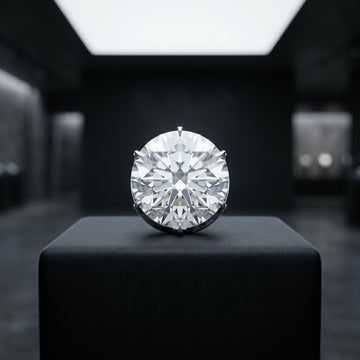 Lumière Signature Solitaire Stud