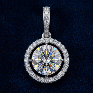 Aurielle Grand Halo Moissanite Pendant