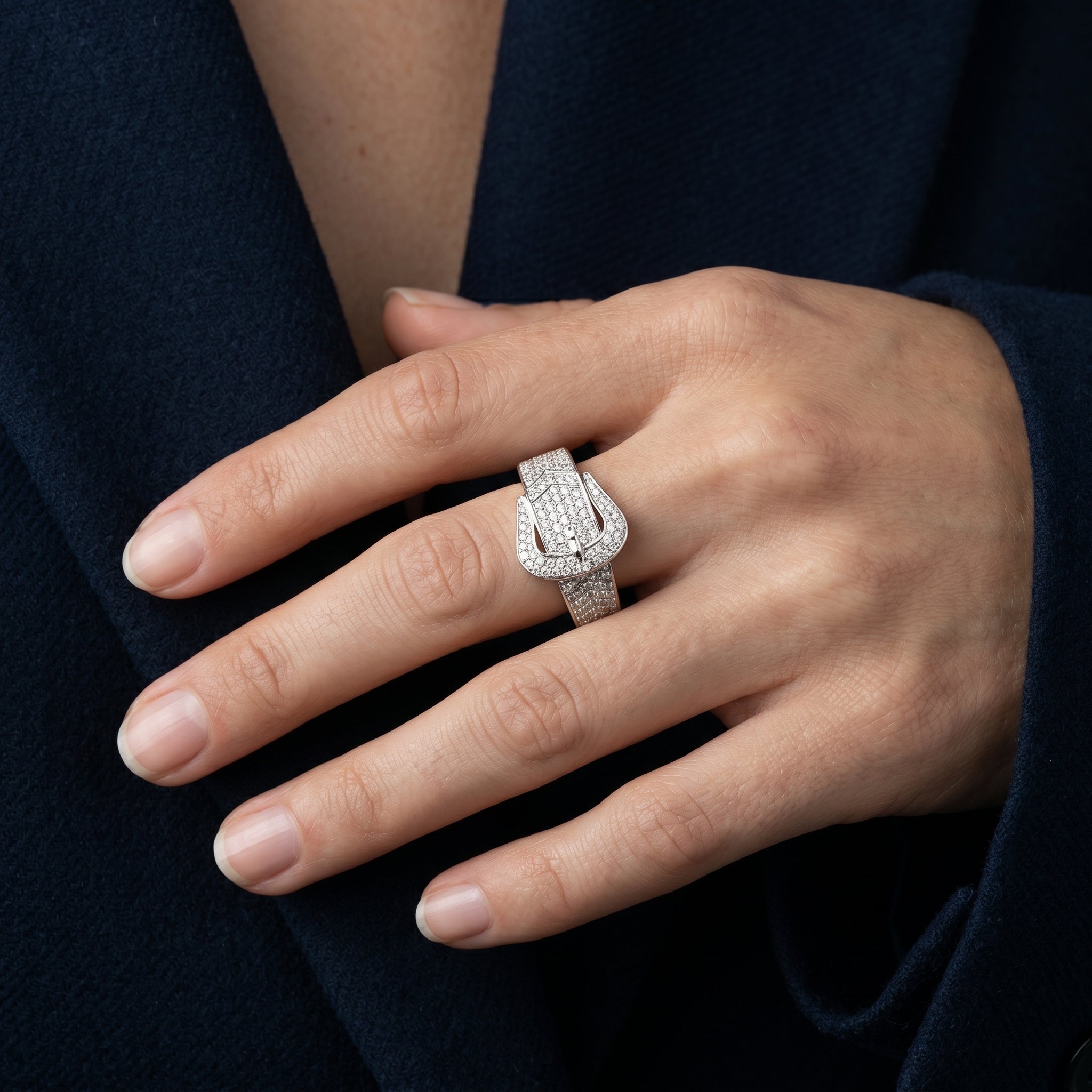 Élira Pavé Contour Ring