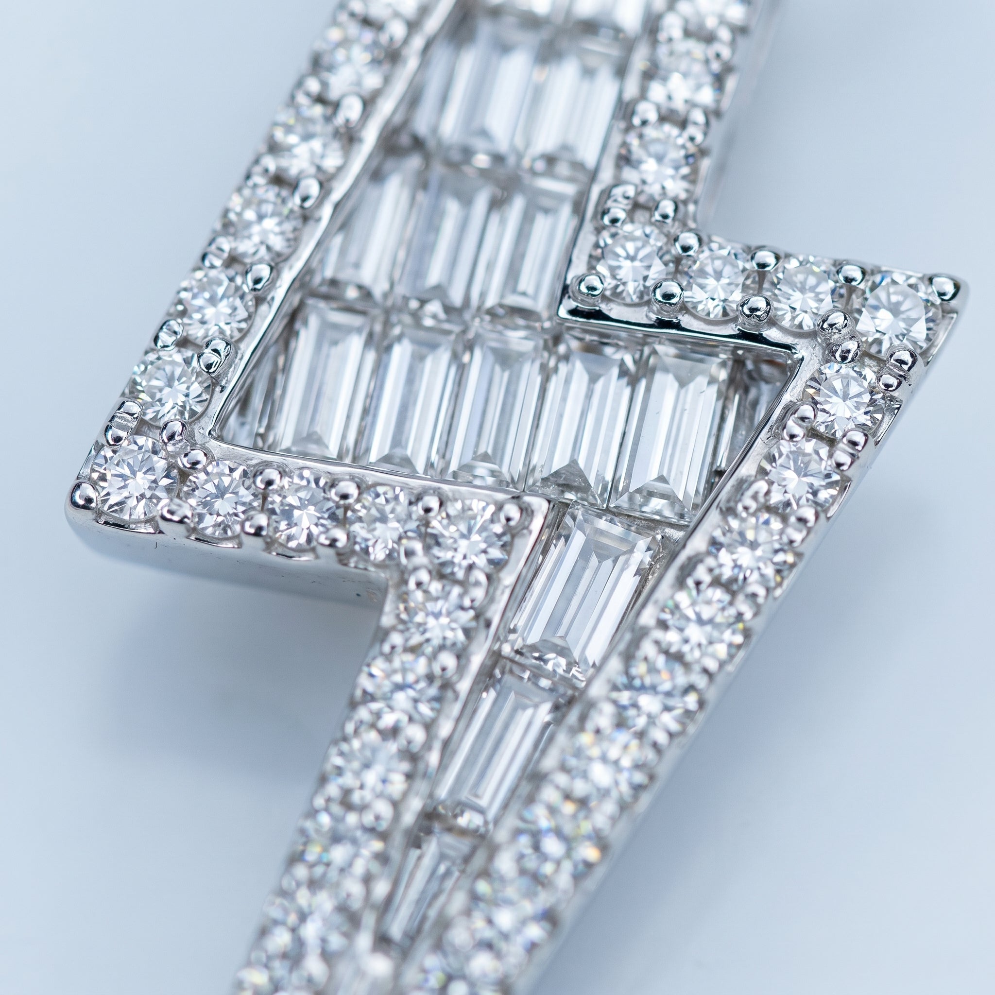 Volté Radiance Lightning Pendant