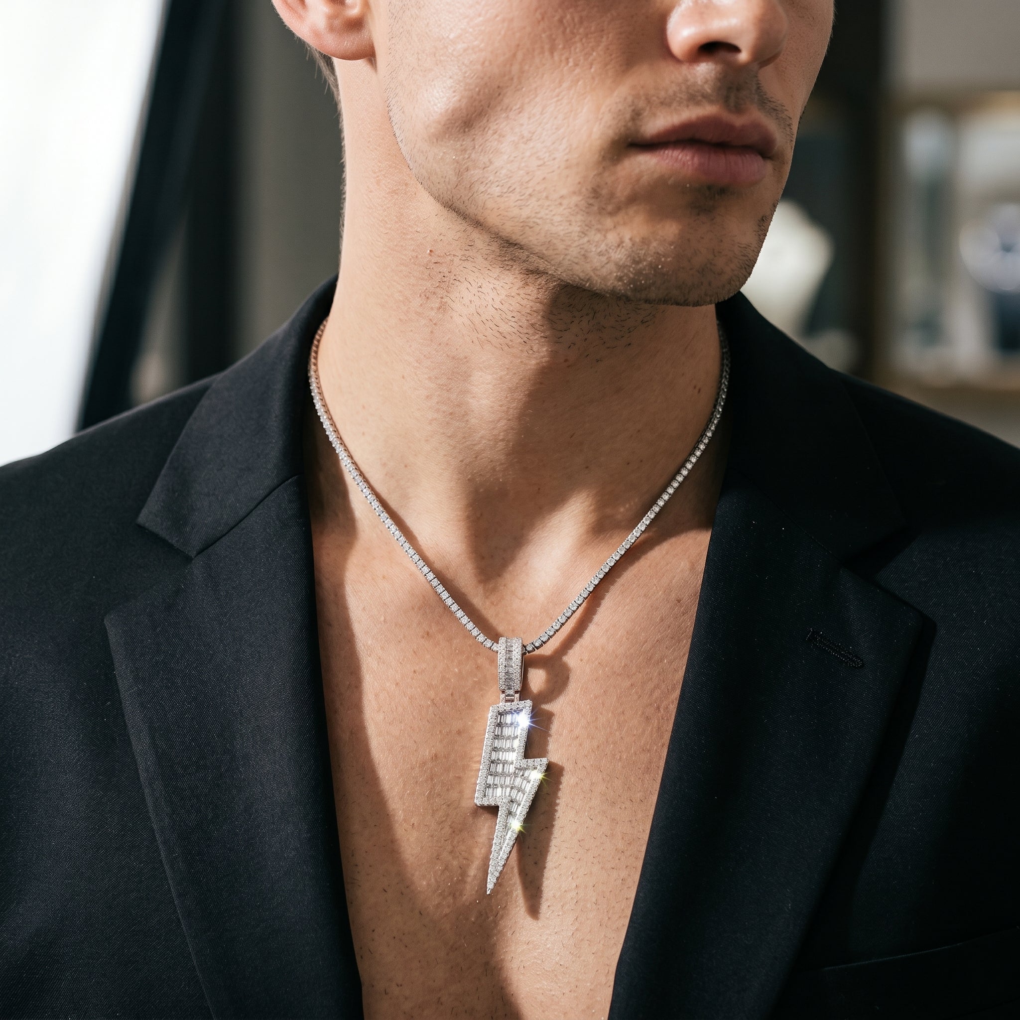 Volté Radiance Lightning Pendant