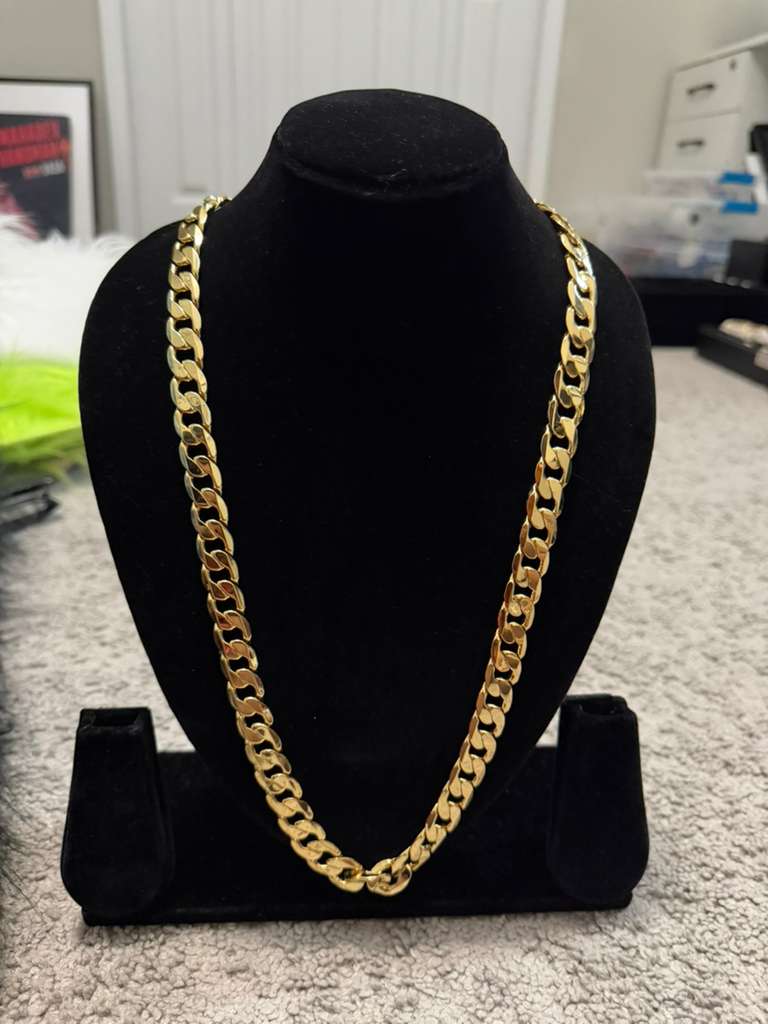 30" Miami Cuban Link Chain in 14K Gold Coating – 10MM Statement Edition