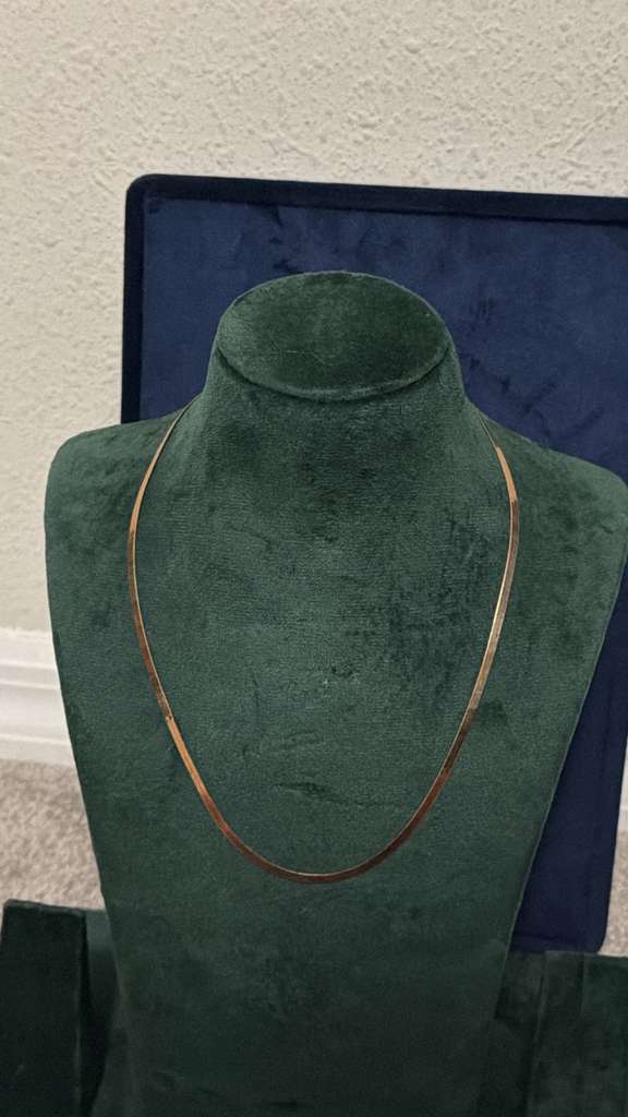 The Aurelia Flat Herringbone Chain