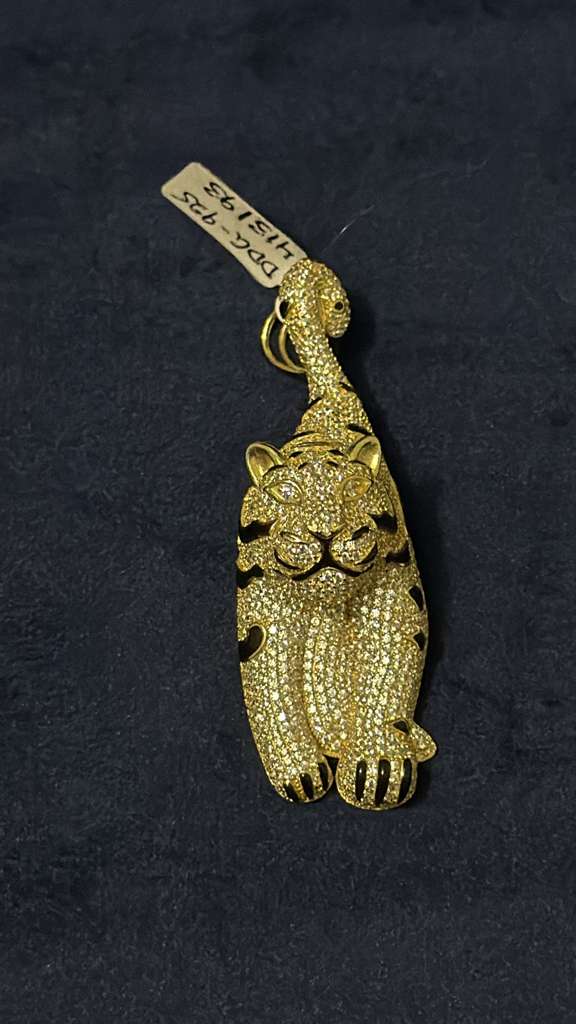 The Majestic Panther Pavé Pendant