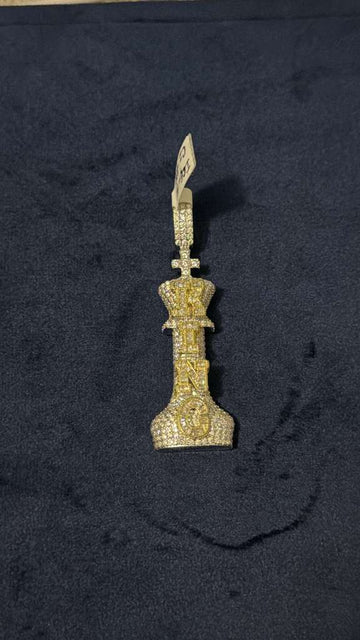 ♔ The Sovereign King Iced Pendant
