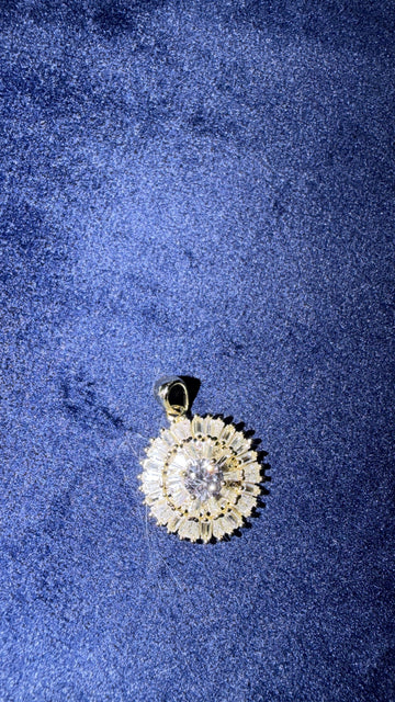 The Solaris Radiant Moissanite Medallion