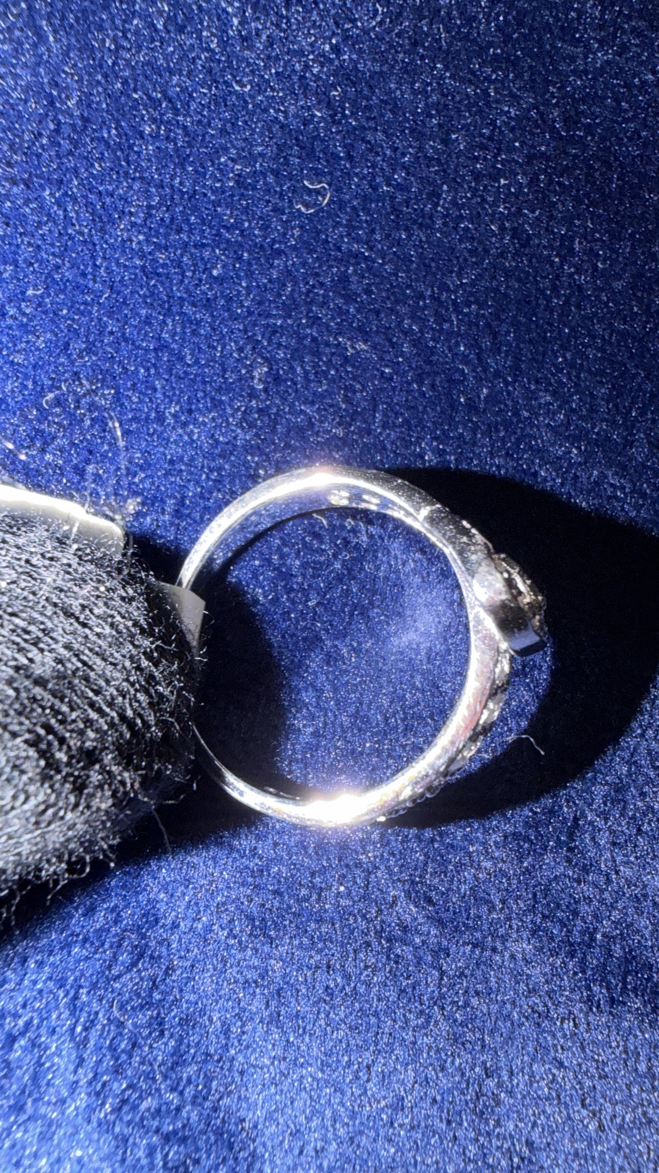 Élira Pavé Contour Ring