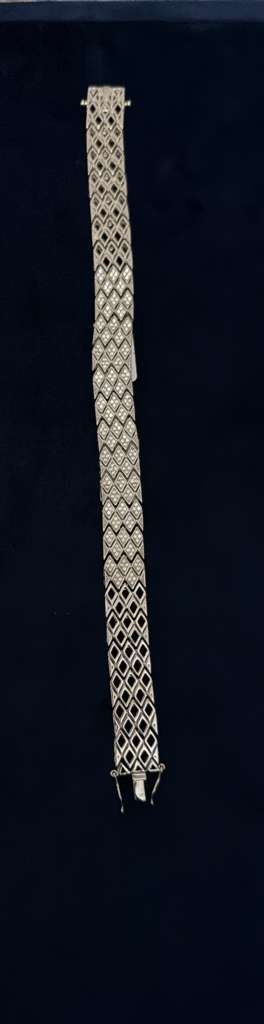 The Prism Lattice Statement Link Bracelet