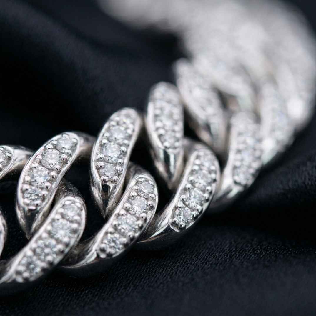 11MM Miami Cuban Link Chain in 925 Silver with D-Color Moissanite – Diamond-Cut Finish