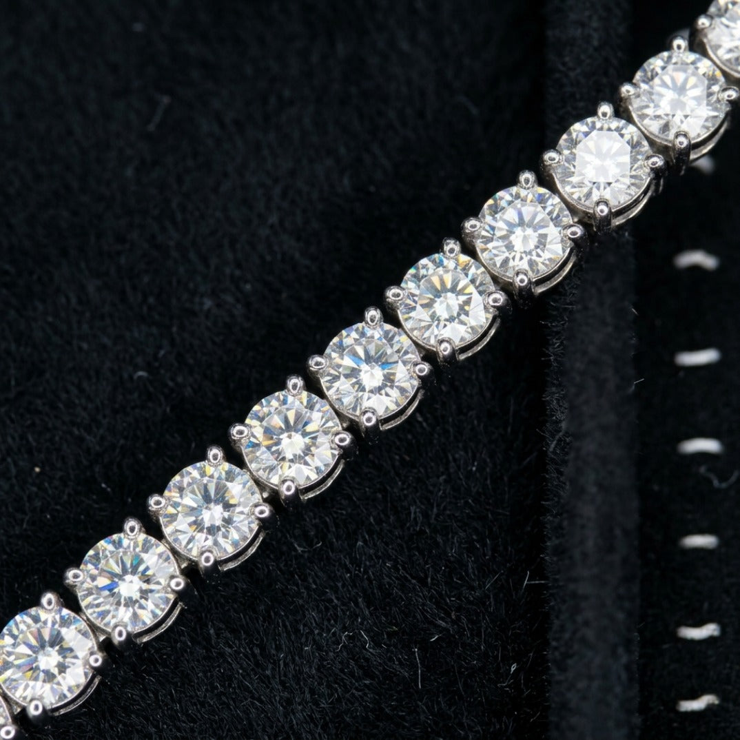 Slim Pavé Diamond Tennis Bracelet In Polished White Gold