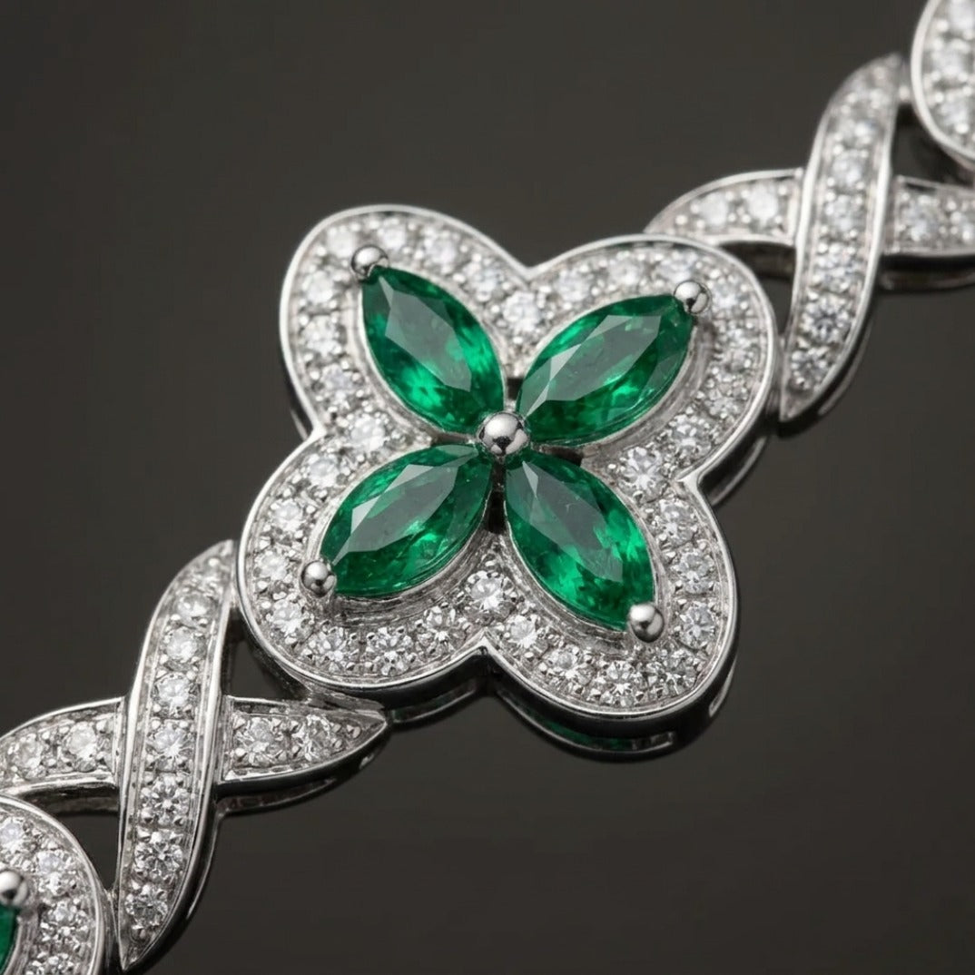 Emerald Clover Pavé Diamond Link Bracelet In White Gold