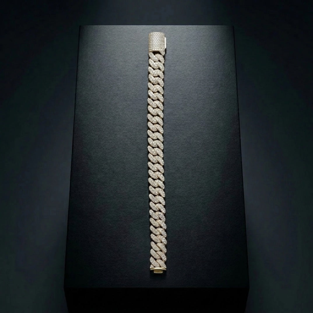 The iced Miami Cuban Link Bracelet in Sterling Silver