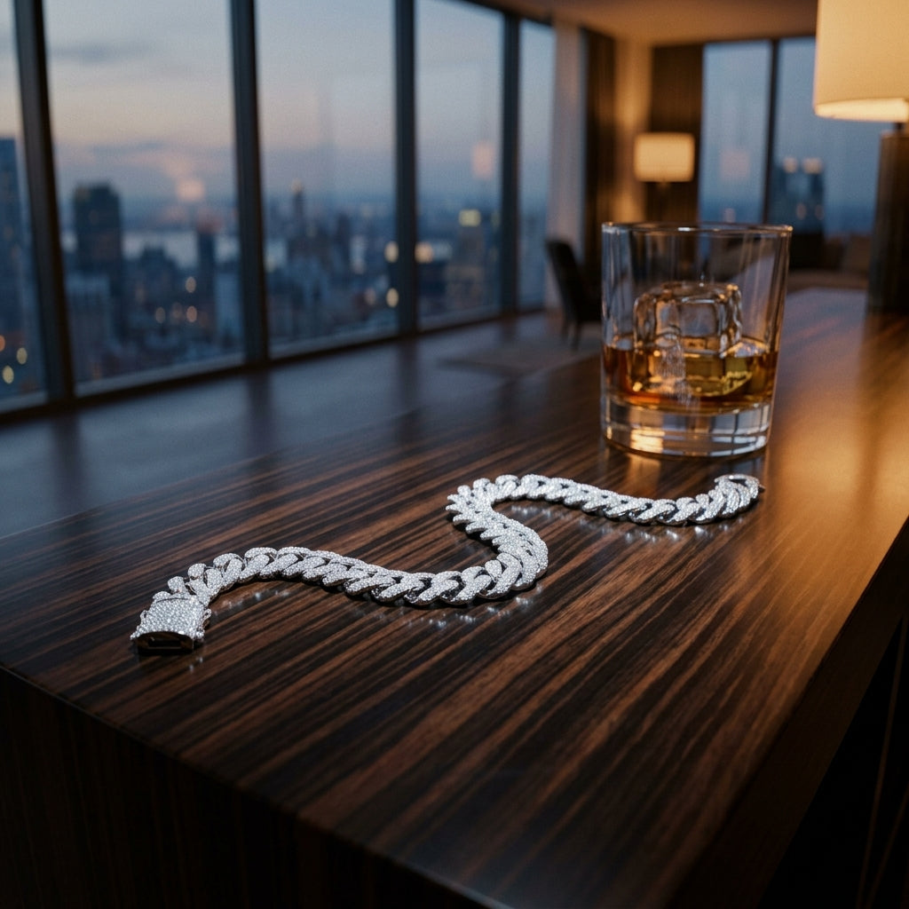 The iced Miami Cuban Link Bracelet in Sterling Silver
