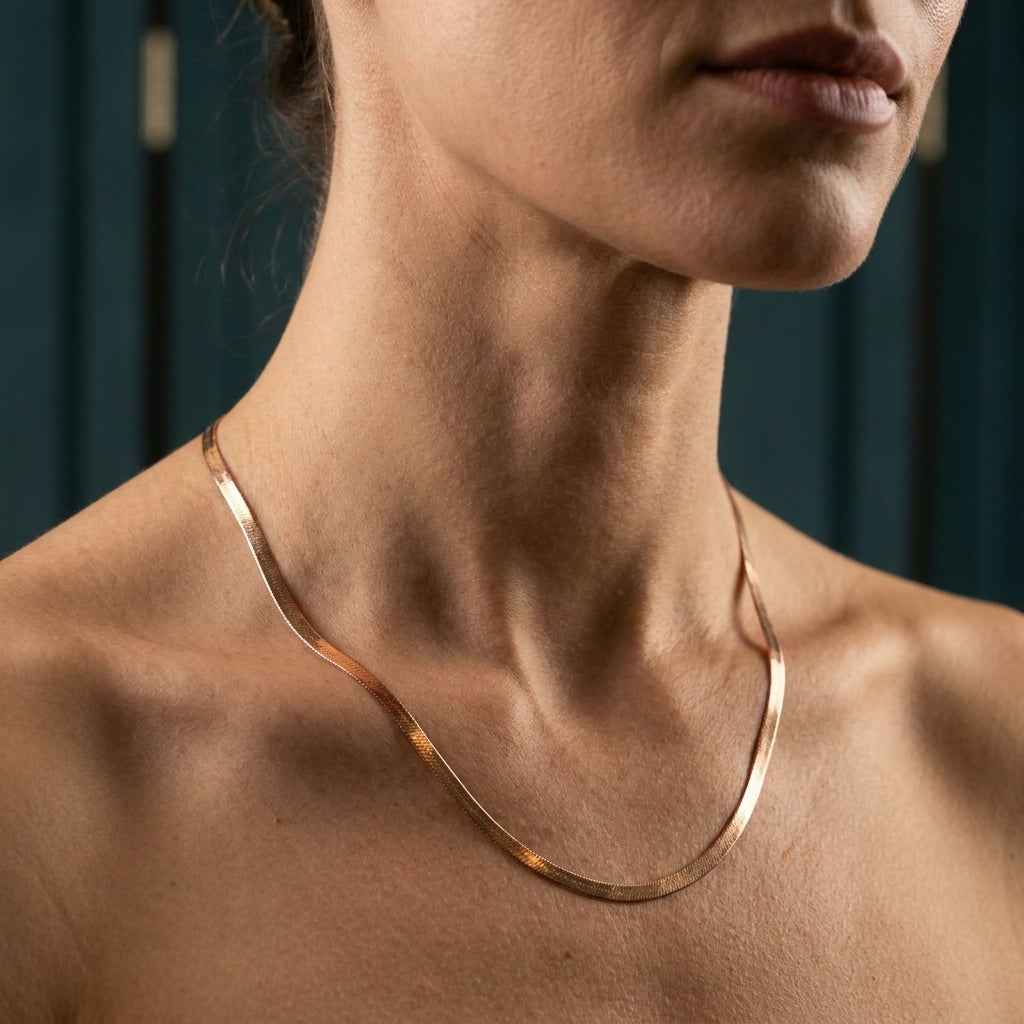 The Aurelia Flat Herringbone Chain