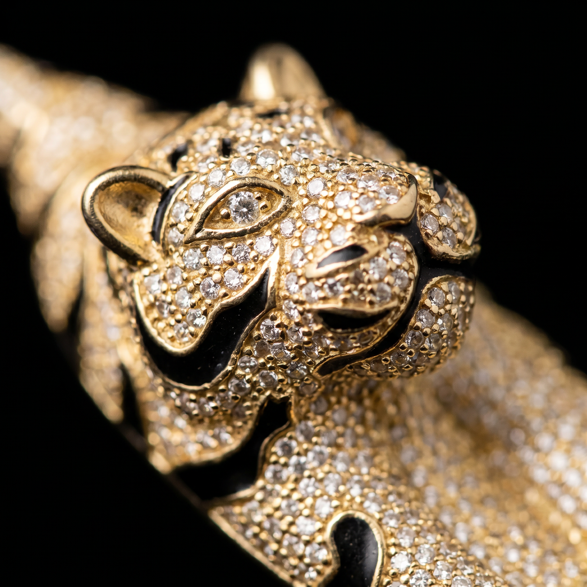The Majestic pave panther pendant