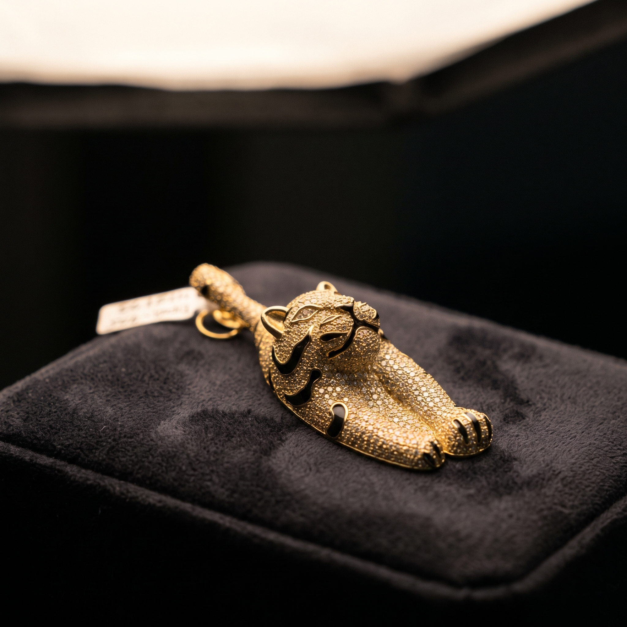 The Majestic pave panther pendant