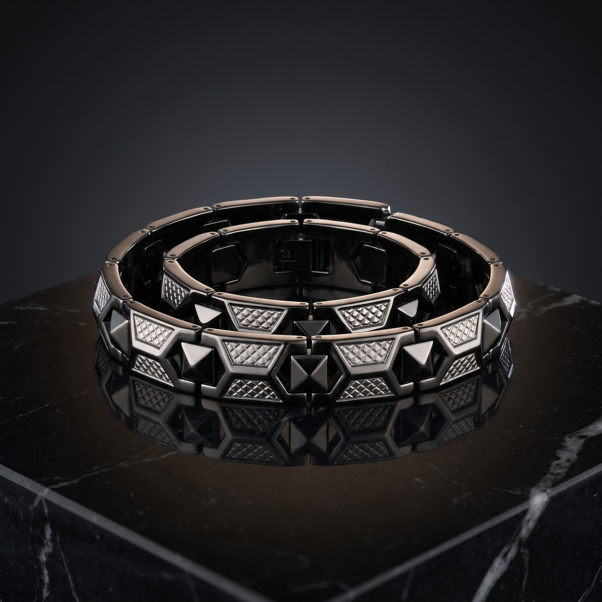 The Nero Vanguard Pyramid Link Bracelet