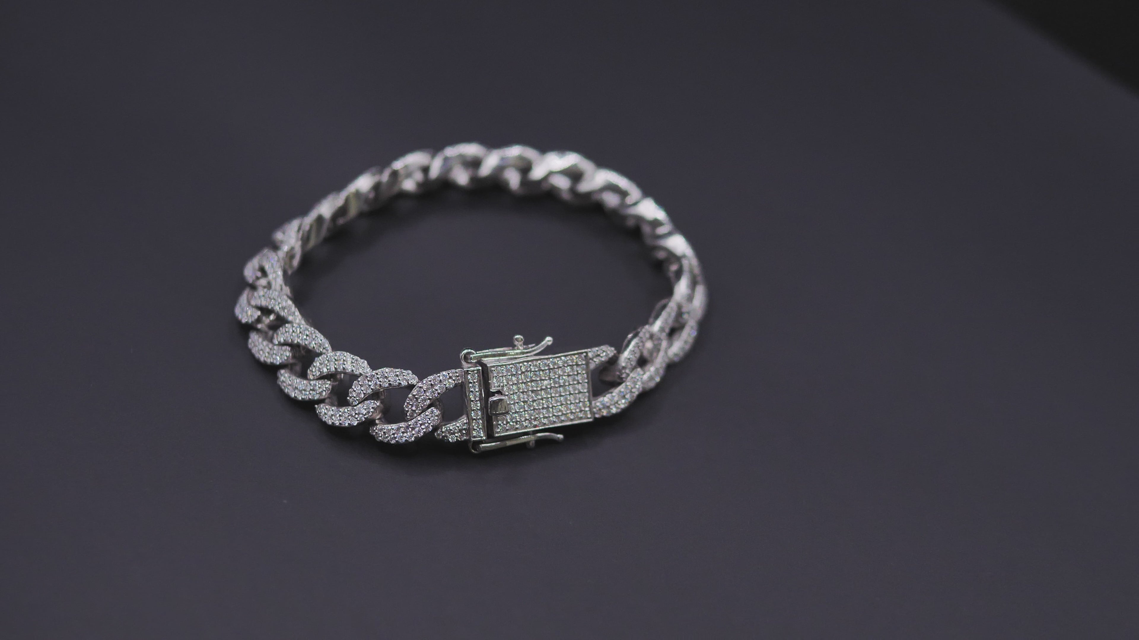 Oval Pavé Link Chain Necklace In White Gold With Full CZ Stone Setting